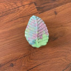 Lovely bath bomb! Perfect stocking stuffer gift!